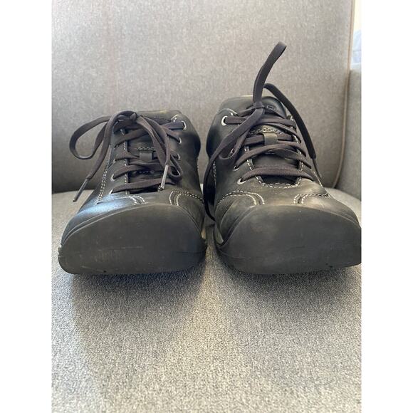 Keen Shoes Women's 9 Presidio II Gorpcore Hiking Black Leather Trail  Sneakers - Picture 3 of 8